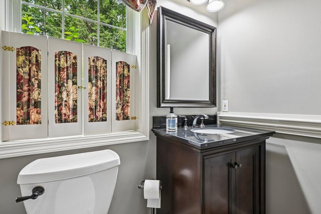 15 Emerald Drive, Danville, NH 03819