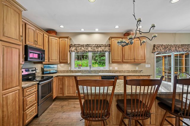 15 Emerald Drive, Danville, NH 03819