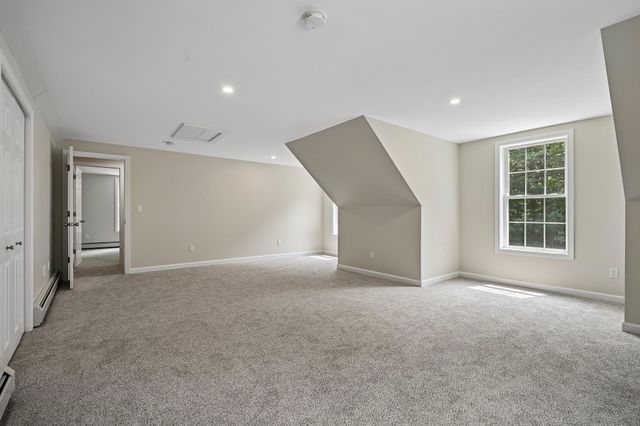 15 Emerald Drive, Danville, NH 03819