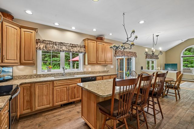 15 Emerald Drive, Danville, NH 03819