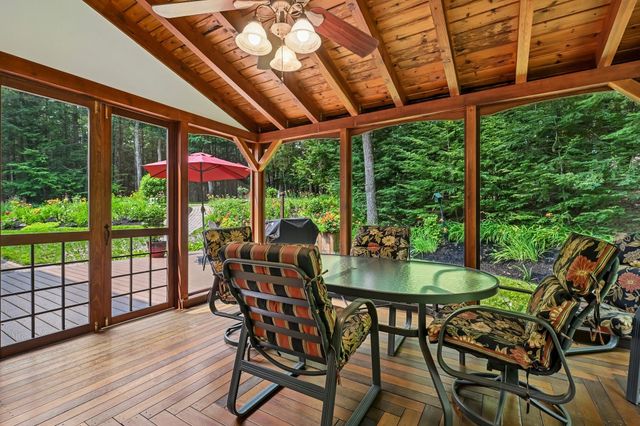 15 Emerald Drive, Danville, NH 03819