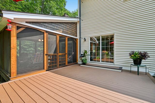 15 Emerald Drive, Danville, NH 03819