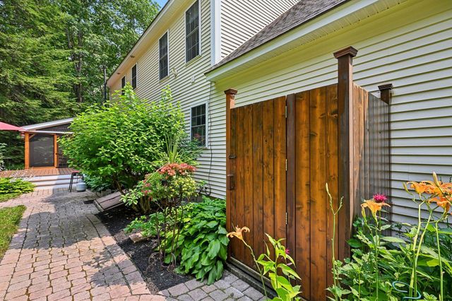 15 Emerald Drive, Danville, NH 03819