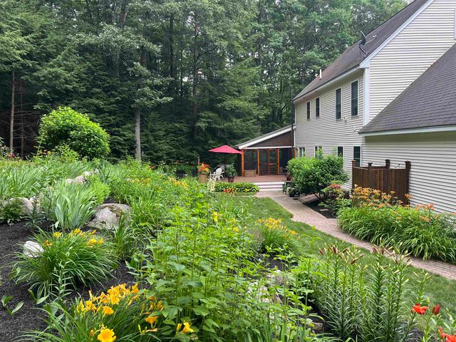15 Emerald Drive, Danville, NH 03819