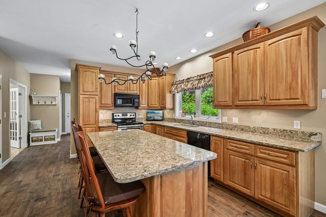 15 Emerald Drive, Danville, NH 03819