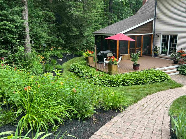 15 Emerald Drive, Danville, NH 03819