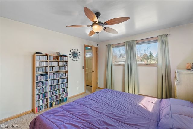 415 Valeside Avenue NE, Massillon, OH 44646