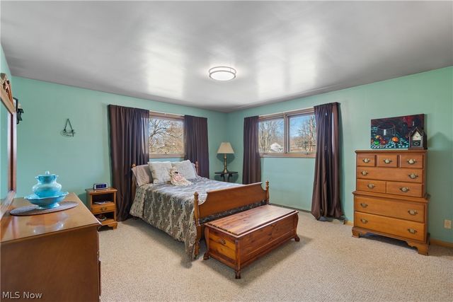 415 Valeside Avenue NE, Massillon, OH 44646