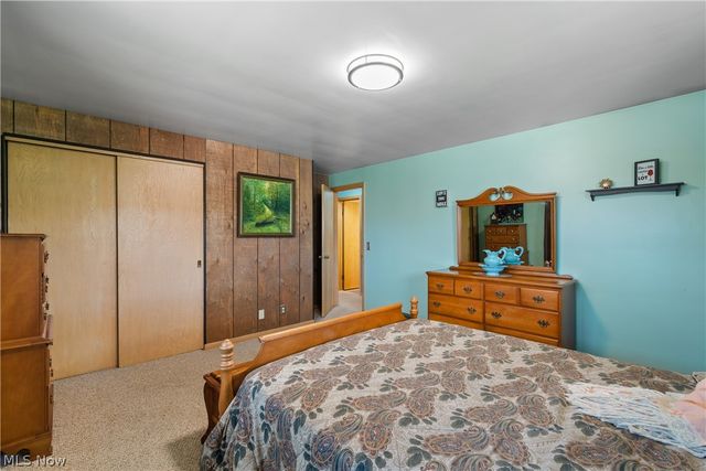 415 Valeside Avenue NE, Massillon, OH 44646