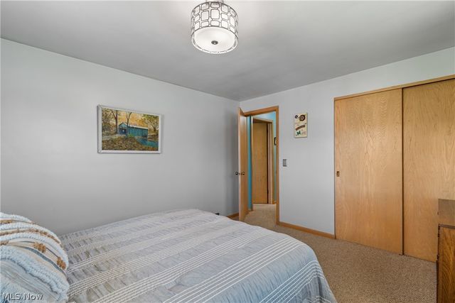 415 Valeside Avenue NE, Massillon, OH 44646