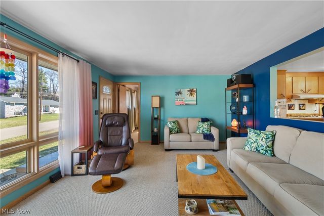 415 Valeside Avenue NE, Massillon, OH 44646