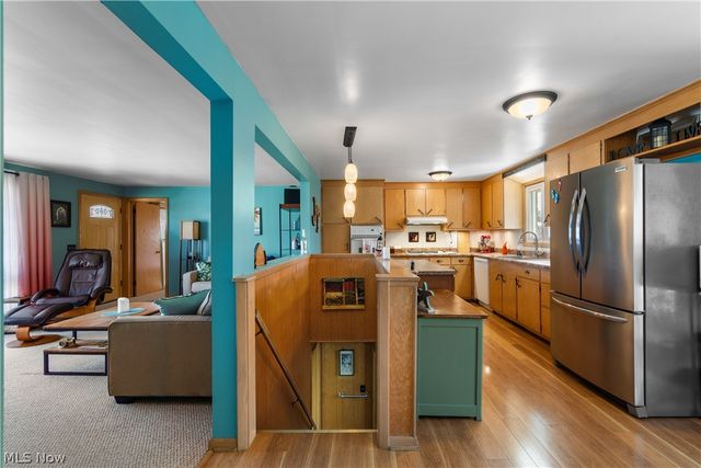 415 Valeside Avenue NE, Massillon, OH 44646