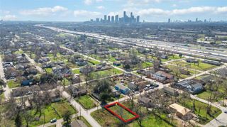 3213 Delia Street, Houston, TX 77026