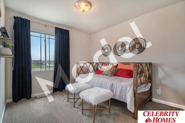 7918 N 113 Avenue, Omaha, NE 68142