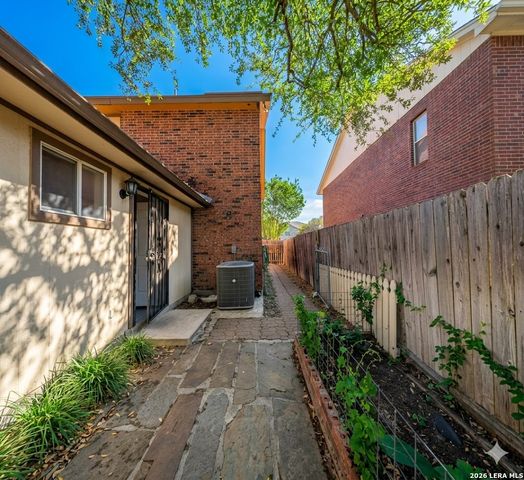 7238 Autumn Park, San Antonio, TX 78249