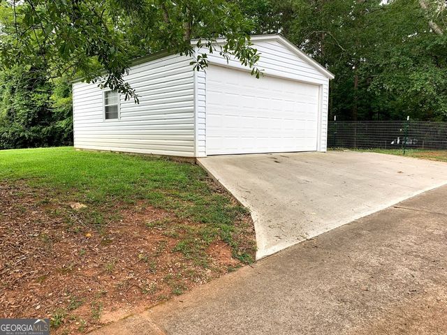 175 Richmond Place, Newnan, GA 30265