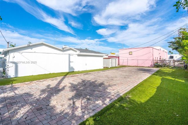 8930 SW 40th Street, Miami, FL 33165