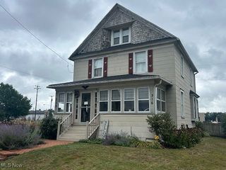 316 S Prospect Avenue, Hartville, OH 44632