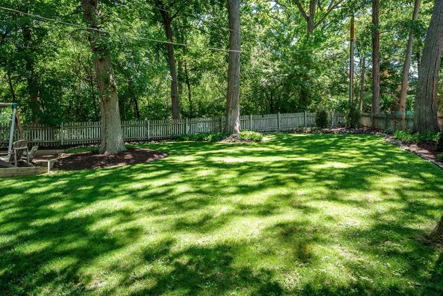 1347 BROWN HILLS Road, Rockford, IL 61107