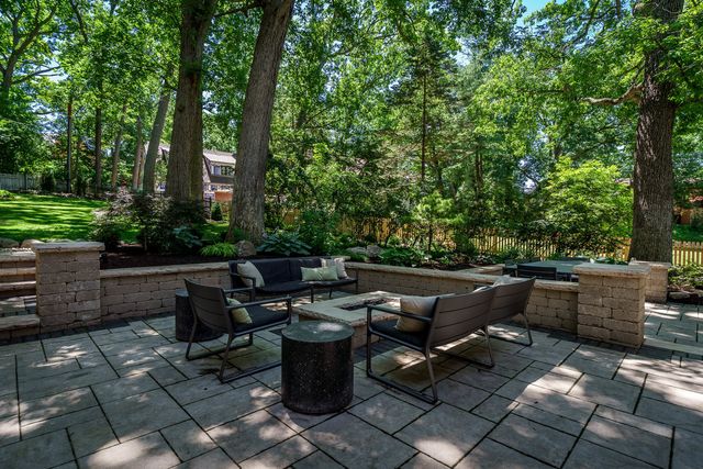 1347 BROWN HILLS Road, Rockford, IL 61107