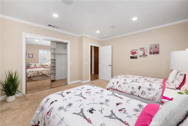 3702 Petaluma, Long Beach, CA 90808