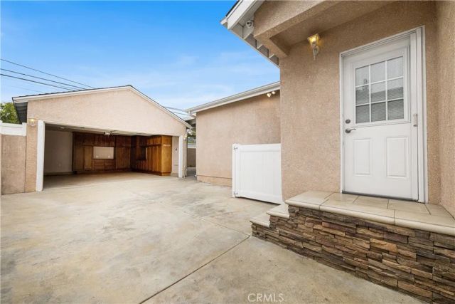 3702 Petaluma, Long Beach, CA 90808