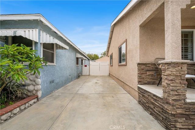 3702 Petaluma, Long Beach, CA 90808