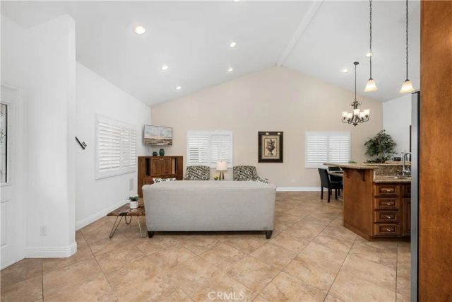 3702 Petaluma, Long Beach, CA 90808