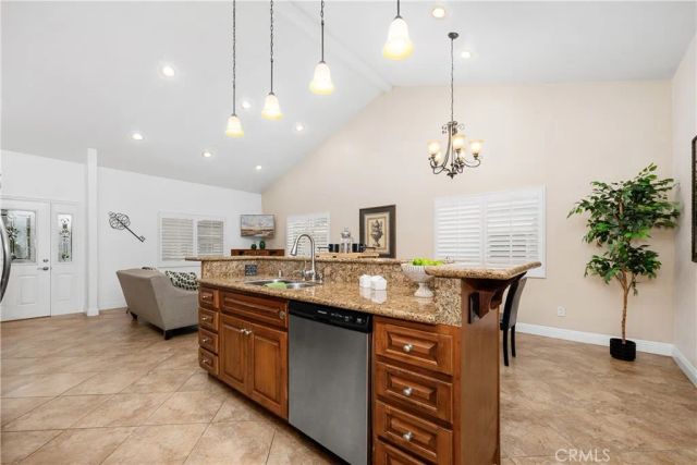 3702 Petaluma, Long Beach, CA 90808