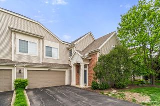 140 Heritage Lane, Streamwood, IL 60107
