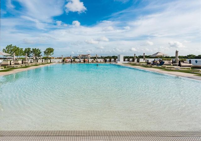 5252 NW 85th Avenue 1208, Doral, FL 33166
