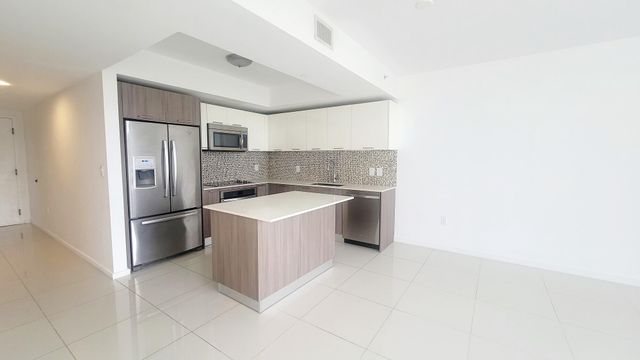 5252 NW 85th Avenue 1208, Doral, FL 33166