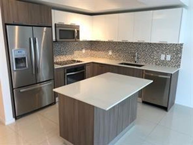 5252 NW 85th Avenue 1208, Doral, FL 33166