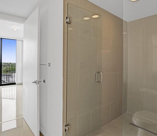 5252 NW 85th Avenue 1208, Doral, FL 33166