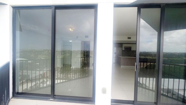 5252 NW 85th Avenue 1208, Doral, FL 33166