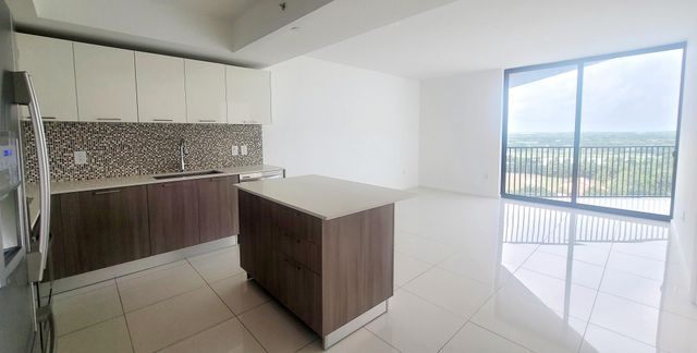 5252 NW 85th Avenue 1208, Doral, FL 33166
