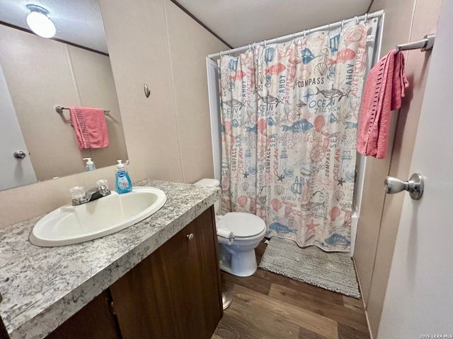 115 E 4TH ST, Natalia, TX 78059