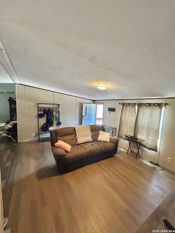 115 E 4TH ST, Natalia, TX 78059