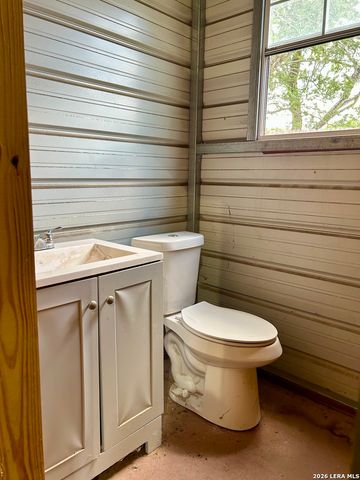 115 E 4TH ST, Natalia, TX 78059