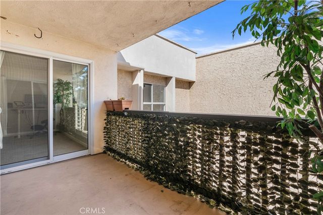 5301 Raintree 301, Culver City, CA 90230