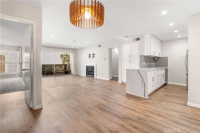 5301 Raintree 301, Culver City, CA 90230