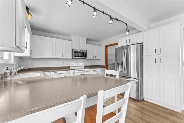 705 Chief Kewaskum PLACE, Kewaskum, WI 53040