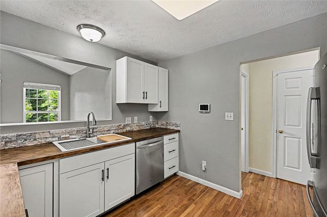 6423 Riverbend Drive, Clayton, OH 45415
