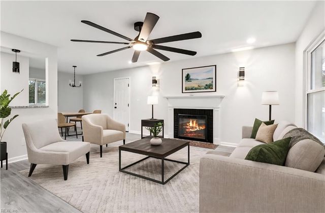 411 Eastwood DR, Newport News, VA 23602