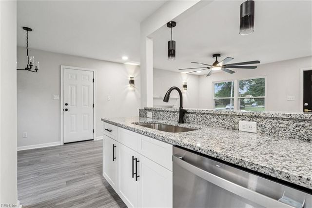 411 Eastwood DR, Newport News, VA 23602