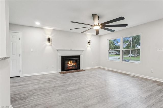 411 Eastwood DR, Newport News, VA 23602