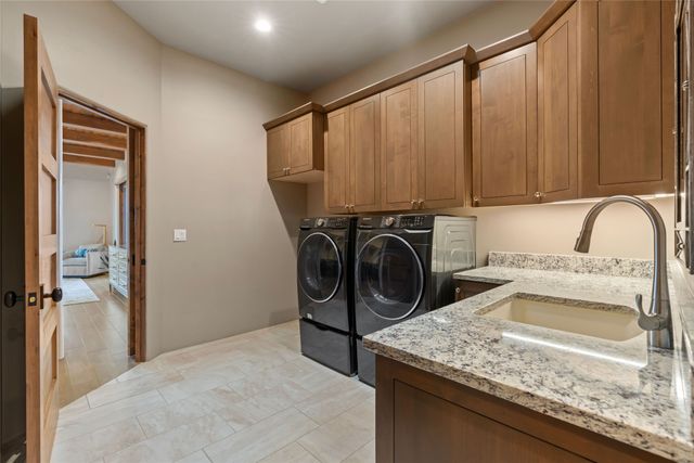 123 Thundercloud Road, Santa Fe, NM 87506