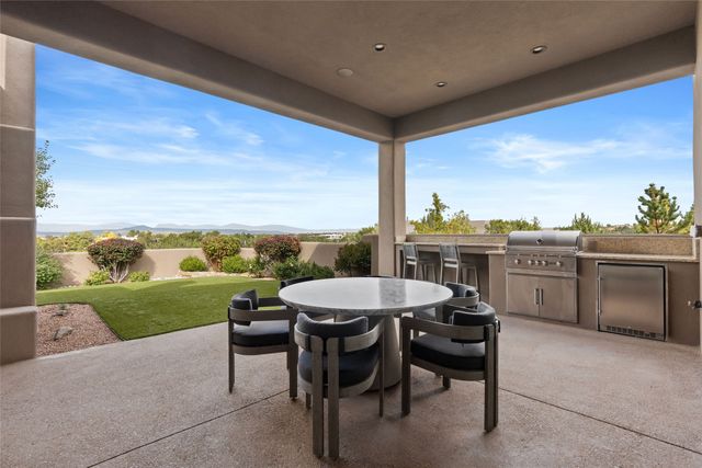 123 Thundercloud Road, Santa Fe, NM 87506