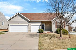 16026 Cary Street, Omaha, NE 68136