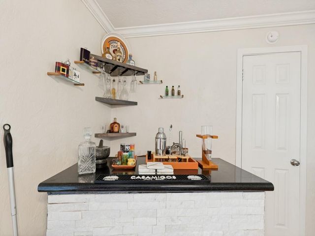124 Bluebird Lane, Pasadena, TX 77502